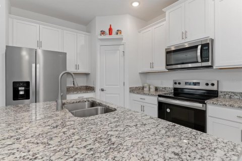 House in Port Charlotte, Florida 3 bedrooms, 159.42 sq.m. № 2147522 - photo 13