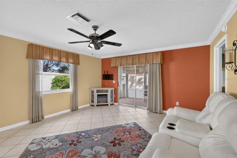 Villa ou maison à vendre à The Villages, Floride: 2 chambres, 101.64 m2 № 2430542 - photo 17