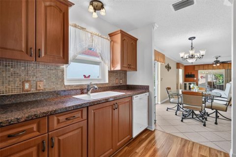 Villa ou maison à vendre à The Villages, Floride: 2 chambres, 101.64 m2 № 2430542 - photo 7