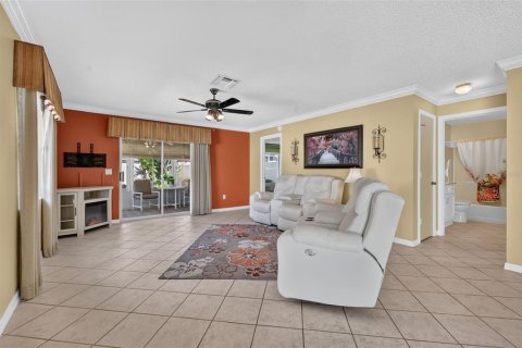 Villa ou maison à vendre à The Villages, Floride: 2 chambres, 101.64 m2 № 2430542 - photo 15