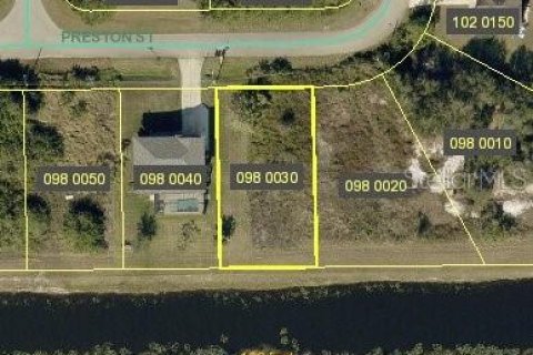 Terreno en Lehigh Acres, Florida № 2195318