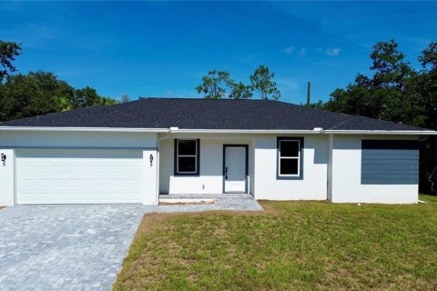 House in Port Charlotte, Florida 4 bedrooms, 151.99 sq.m. № 2227894