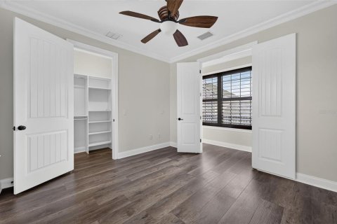 House in Winter Park, Florida 4 bedrooms, 283.17 sq.m. № 2321213 - photo 24