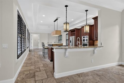 House in Winter Park, Florida 4 bedrooms, 283.17 sq.m. № 2321213 - photo 5
