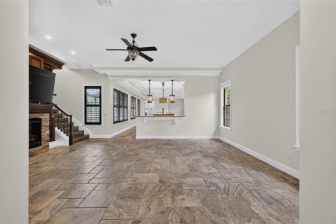House in Winter Park, Florida 4 bedrooms, 283.17 sq.m. № 2321213 - photo 2
