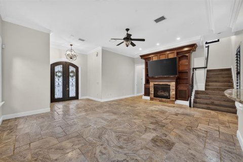 House in Winter Park, Florida 4 bedrooms, 283.17 sq.m. № 2321213 - photo 3