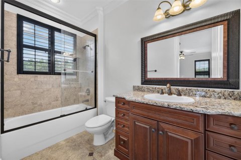 House in Winter Park, Florida 4 bedrooms, 283.17 sq.m. № 2321213 - photo 20