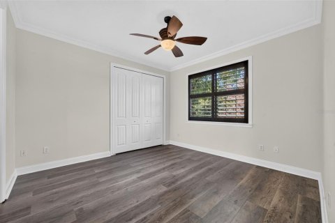 House in Winter Park, Florida 4 bedrooms, 283.17 sq.m. № 2321213 - photo 25