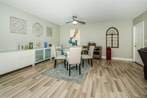 Condominio en venta en Tarpon Springs, Florida, 3 dormitorios, 129.69 m2 № 1680390 - foto 11