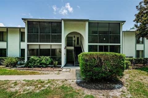 Condo in Tarpon Springs, Florida, 3 bedrooms  № 1680390 - photo 2