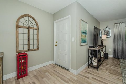 Condo in Tarpon Springs, Florida, 3 bedrooms  № 1680390 - photo 5