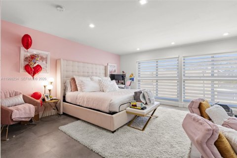 Townhouse in Miami, Florida 3 bedrooms, 140.1 sq.m. № 2028088 - photo 12