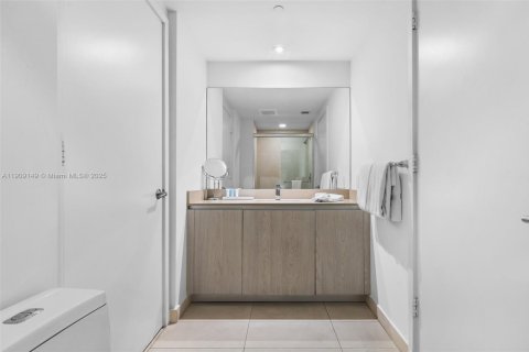 Купить кондоминиум в Холливуд, Флорида 2 спальни, 104.61м2, № 2012956 - фото 7