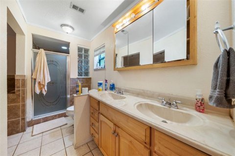 Villa ou maison à vendre à Winter Haven, Floride: 3 chambres, 244.43 m2 № 2413842 - photo 17