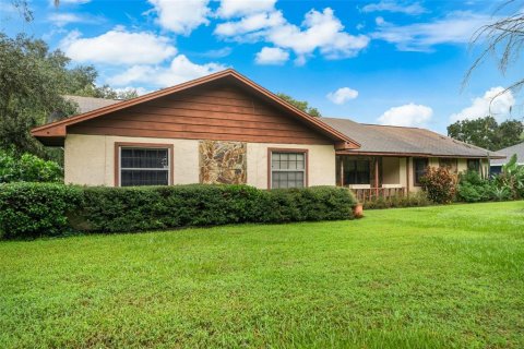Villa ou maison à vendre à Winter Haven, Floride: 3 chambres, 244.43 m2 № 2413842 - photo 2