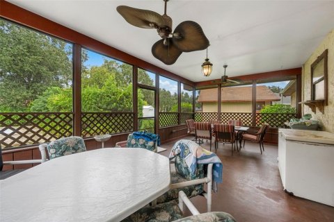 Villa ou maison à vendre à Winter Haven, Floride: 3 chambres, 244.43 m2 № 2413842 - photo 27