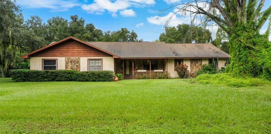 Villa ou maison à Winter Haven, Floride 3 chambres, 244.43 m2 № 2413842
