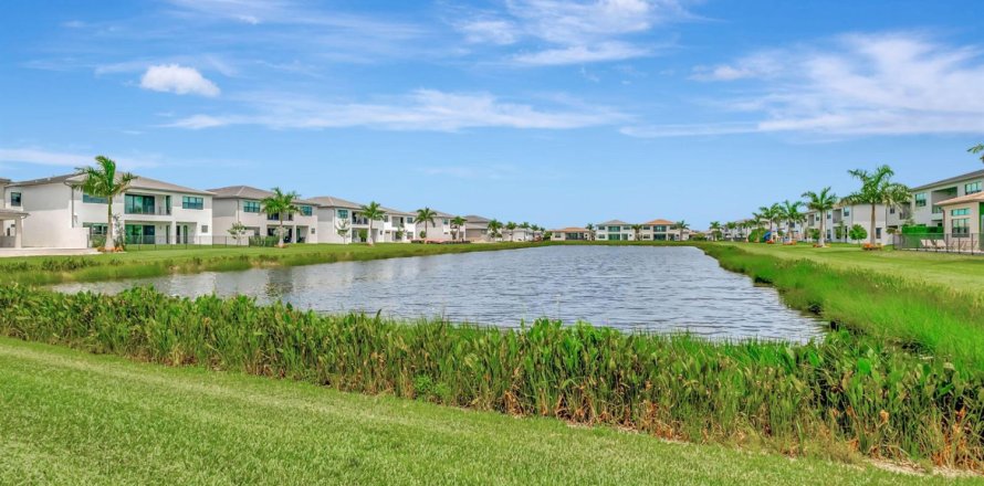 Villa ou maison à Boca Raton, Floride 6 chambres, 495.17 m2 № 2082313