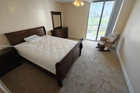 Condo in Aventura, Florida, 2 bedrooms  № 2013972 - photo 6
