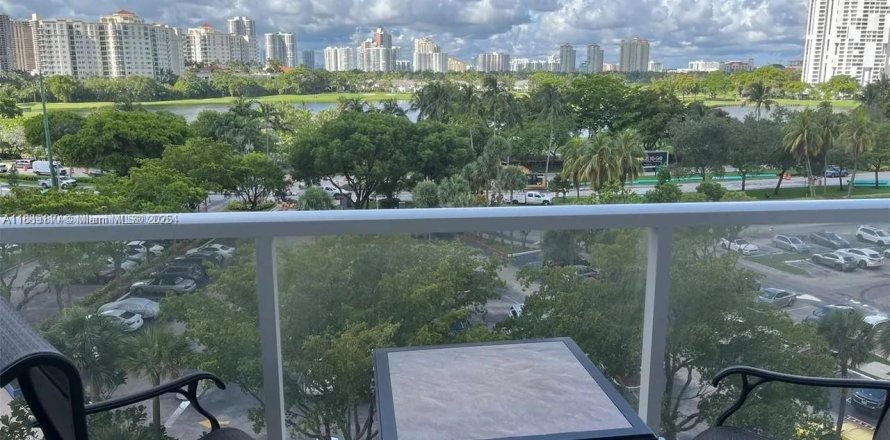 Condo in Aventura, Florida, 2 bedrooms  № 2013972