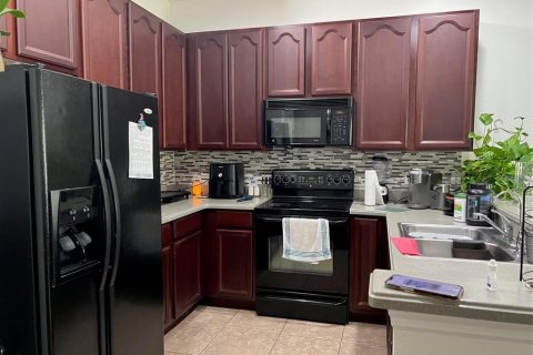 Touwnhouse à louer à Orlando, Floride: 3 chambres, 113.99 m2 № 1831771 - photo 6
