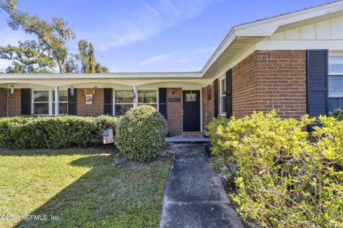 Casa en venta en Orange Park, Florida, 4 dormitorios, 157.47 m2 № 801592 - foto 1