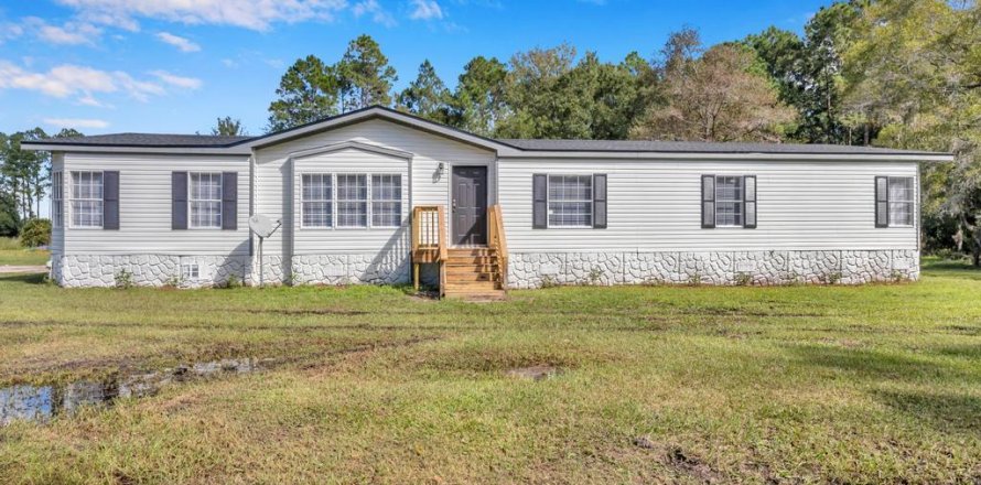 House in Starke, Florida 3 bedrooms, 218.51 sq.m. № 778747