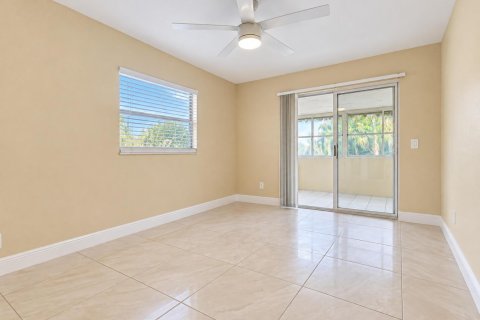 Copropriété à vendre à Delray Beach, Floride: 2 chambres, 81.75 m2 № 2390226 - photo 11