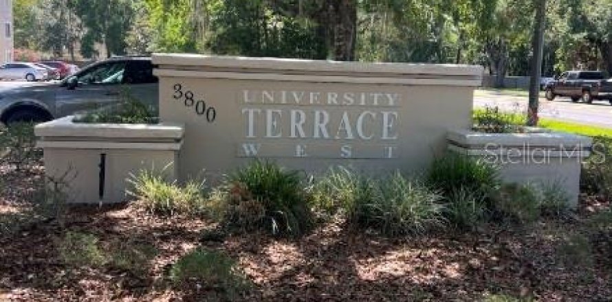 Condominio en Gainesville, Florida, 4 dormitorios № 1815836
