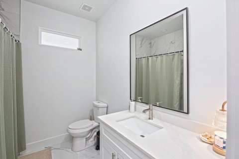 House in Okeechobee, Florida 3 bedrooms, 142.51 sq.m. № 2401238 - photo 27