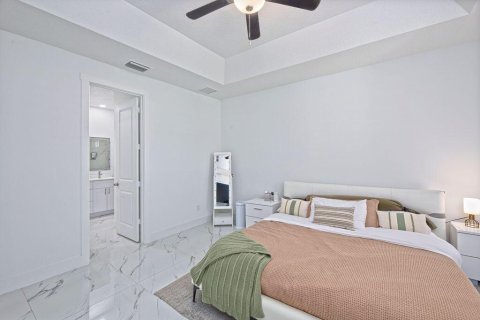 House in Okeechobee, Florida 3 bedrooms, 142.51 sq.m. № 2401238 - photo 20