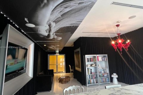 Купить кондоминиум в Майами, Флорида 1 спальня, 91.42м2, № 1982163 - фото 7