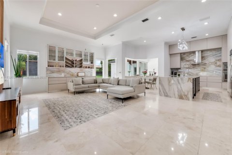 Casa en venta en Pinecrest, Florida, 5 dormitorios, 318.65 m2 № 1763416 - foto 4