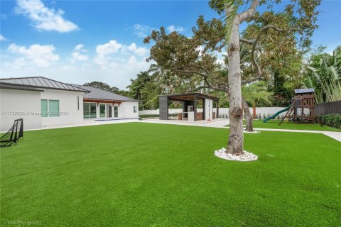 Casa en venta en Pinecrest, Florida, 5 dormitorios, 318.65 m2 № 1763416 - foto 13