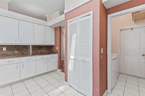 House in Port Orange, Florida 3 bedrooms, 178 sq.m. № 1853403 - photo 24