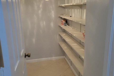 Condominio en alquiler en Parkland, Florida, 2 dormitorios, 128.95 m2 № 1227009 - foto 1