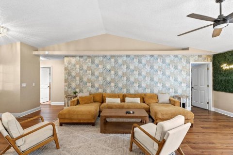 Villa ou maison à vendre à Seminole, Floride: 4 chambres, 195.84 m2 № 2404901 - photo 6