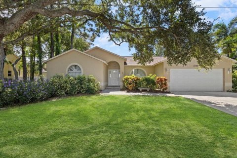Villa ou maison à vendre à Seminole, Floride: 4 chambres, 195.84 m2 № 2404901 - photo 2