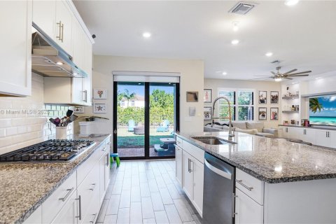 House in Lake Worth, Florida 4 bedrooms, 220.83 sq.m. № 2089116