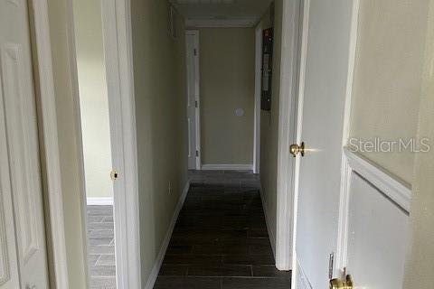 House in Orlando, Florida 4 bedrooms, 111.11 sq.m. № 1723735 - photo 6