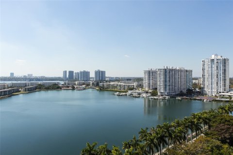 Кондоминиум с 2 спальнями в Авентура, Флорида № 2028903