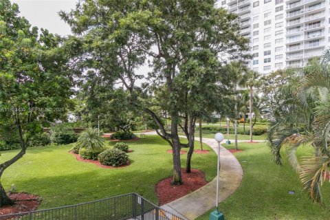 Снять в аренду кондоминиум в Авентура, Флорида 2 спальни, 113.34м2, № 2028903 - фото 26