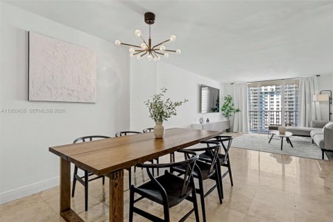 Снять в аренду кондоминиум в Авентура, Флорида 2 спальни, 113.34м2, № 2028903 - фото 7