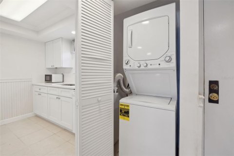 Condominio en venta en Welaka, Florida, 2 dormitorios, 110 m2 № 2214793 - foto 14