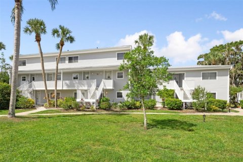 Condominio en venta en Welaka, Florida, 2 dormitorios, 110 m2 № 2214793 - foto 2