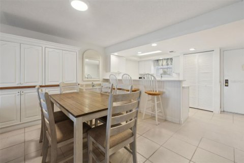 Condominio en venta en Welaka, Florida, 2 dormitorios, 110 m2 № 2214793 - foto 19