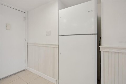 Condominio en venta en Welaka, Florida, 2 dormitorios, 110 m2 № 2214793 - foto 9