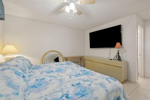 Condominio en venta en Welaka, Florida, 2 dormitorios, 110 m2 № 2214793 - foto 23