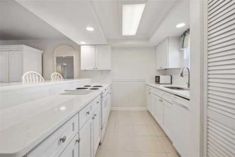 Condominio en venta en Welaka, Florida, 2 dormitorios, 110 m2 № 2214793 - foto 11