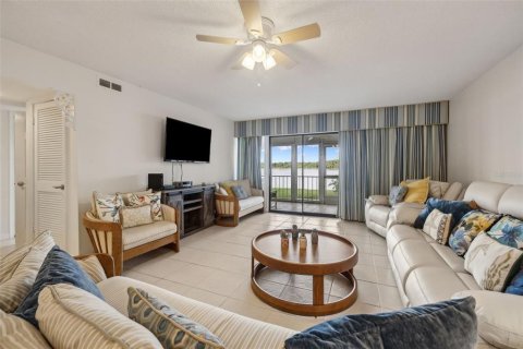 Condominio en venta en Welaka, Florida, 2 dormitorios, 110 m2 № 2214793 - foto 16